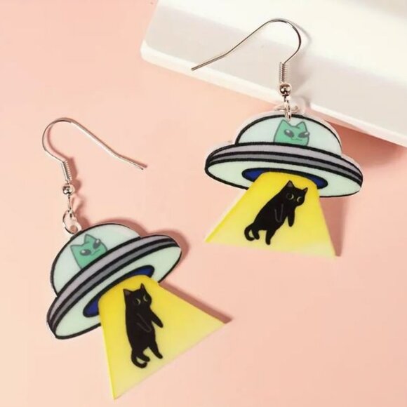 Other - Alien Kitty UFO Earrings